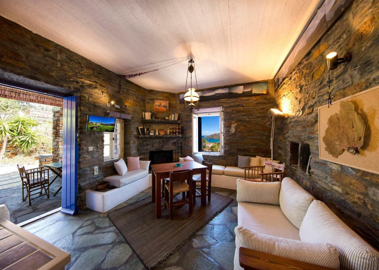 Villa Stone House With A Magical View à Otziás Extérieur photo